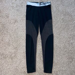 Nike Pro women’s workout leggings